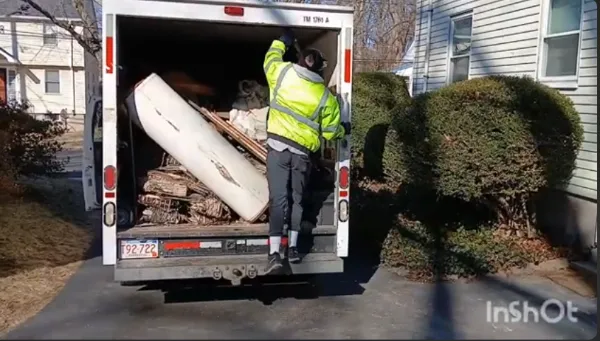 garbage pickup quincy